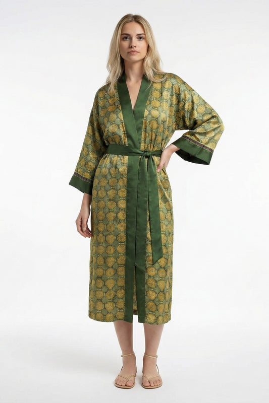 Kimono di loto dorato