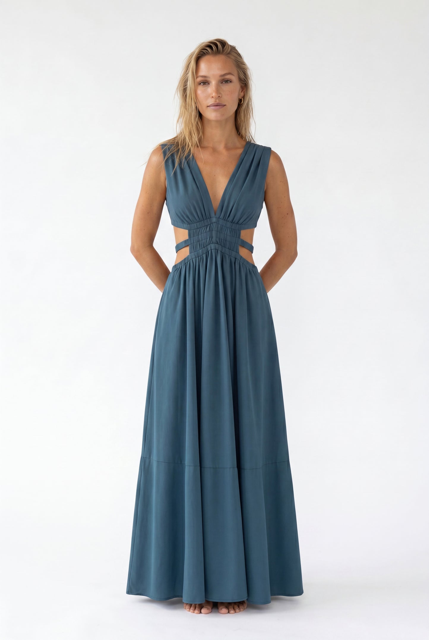 noir-viscose-maxi-dress_1781883947.jpg