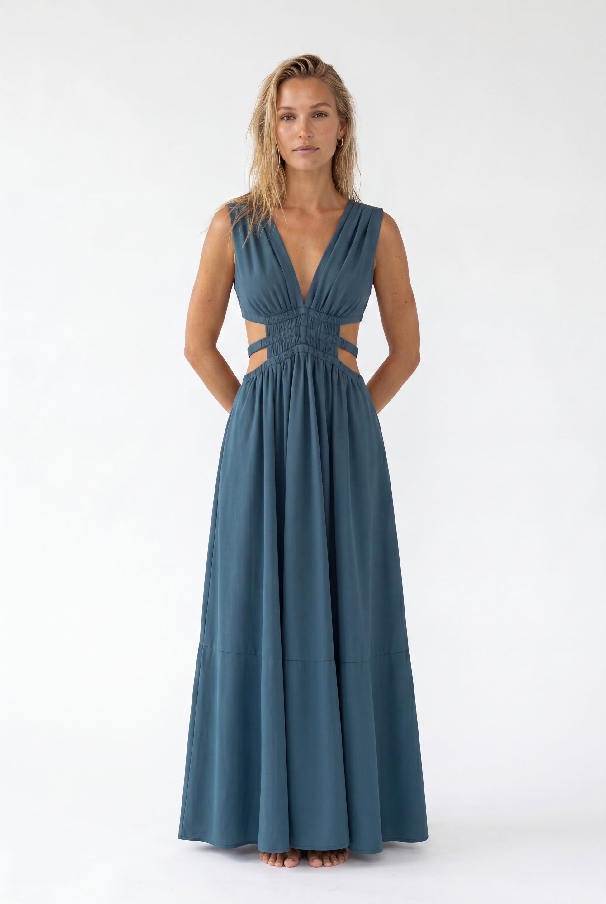 noir-viscose-maxi-dress_1781883947.jpg