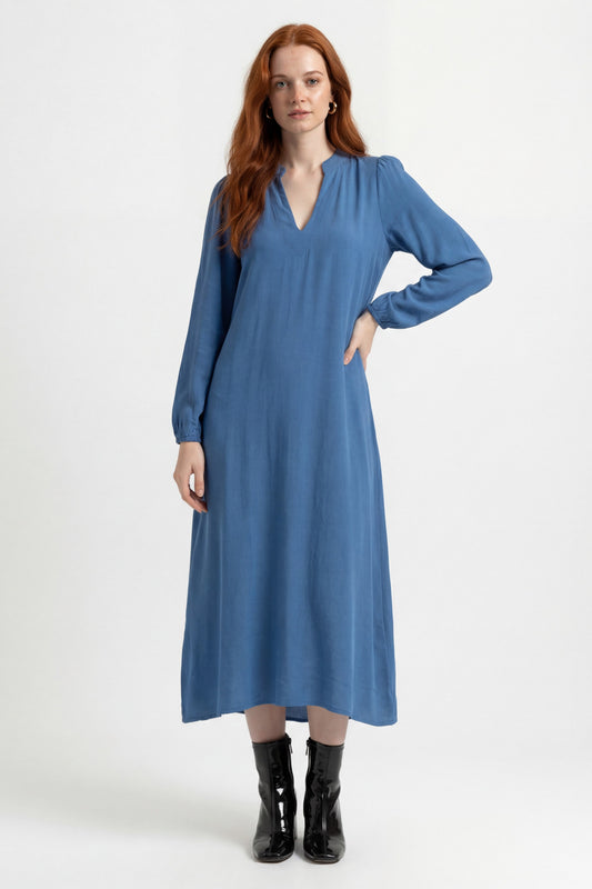 vicky-blue_1770907813.jpg